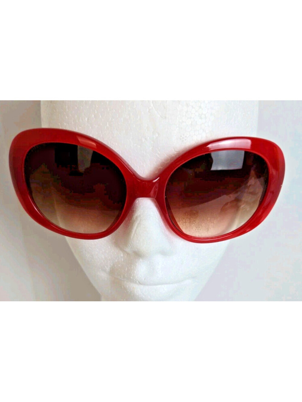 Jessica Simpson Oversized Round Red Sunglasses Gradient Brown Lenses